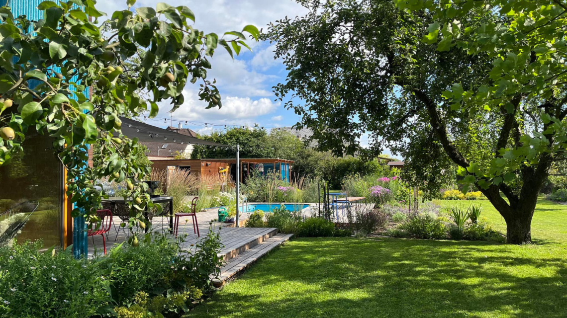 Flera | Míša realizuje zahradu